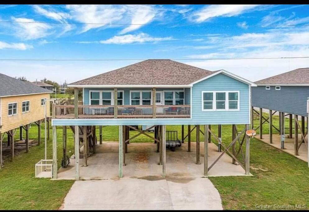 Oceanfront Home Near Hollybeach Cameron Extérieur photo
